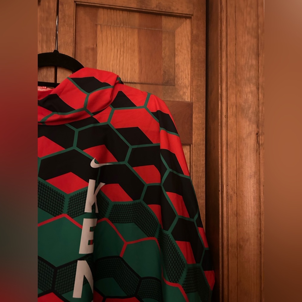 Nike Unisex Sporty Athleisure Oversized Kenya Sz S/M Red Green Black Red Poncho - Picture 5 of 16